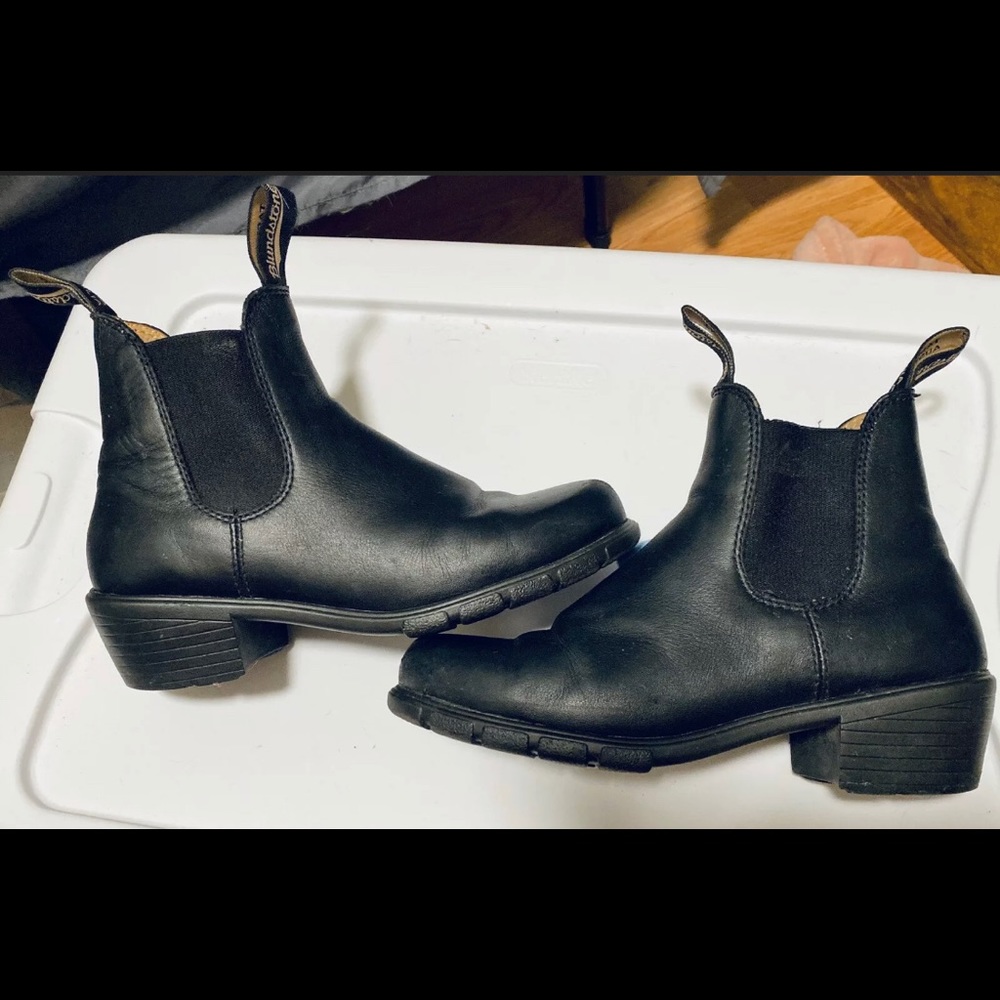 Blundstone Black Heeled Boot Leather Size 7